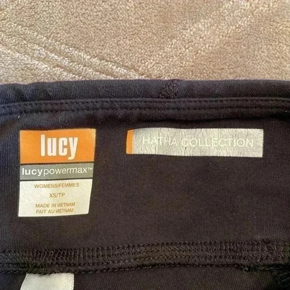 Lucy Hatha Collection Black Leggings in Size XS. - Picture 6 of 11